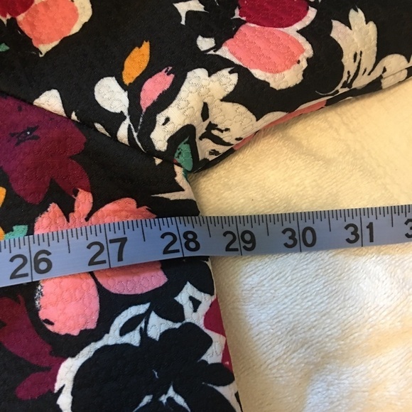 Floral coat by Jessica London size 26W. - Picture 9 of 12